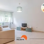 Apartment #064 Families Only - Oh Live By Holidays