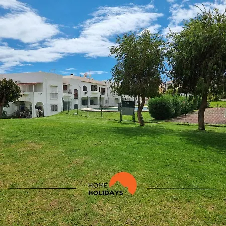 #064 T2 Oh Live By Holidays Apartment *
