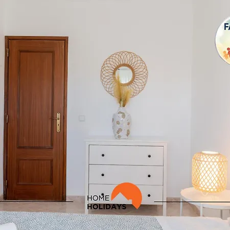 #064 Families Only - Oh Live By Holidays * Albufeira