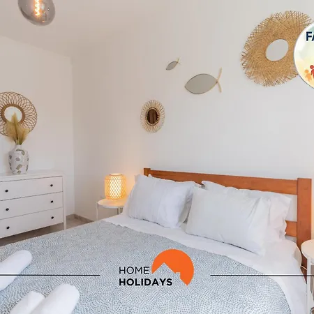 #064 Families Only - Oh Live By Holidays