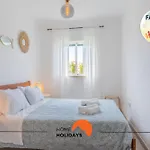 #064 Families Only - Oh Live By Holidays البوفيرا